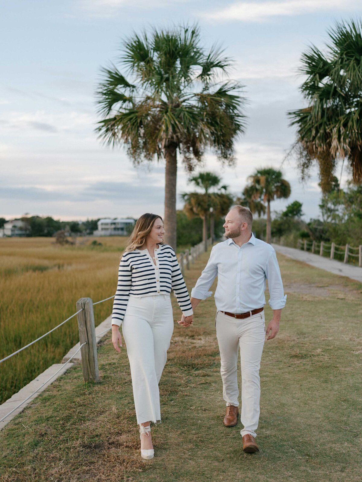 downtown-charleston-engagement-session-meg-andrew-046