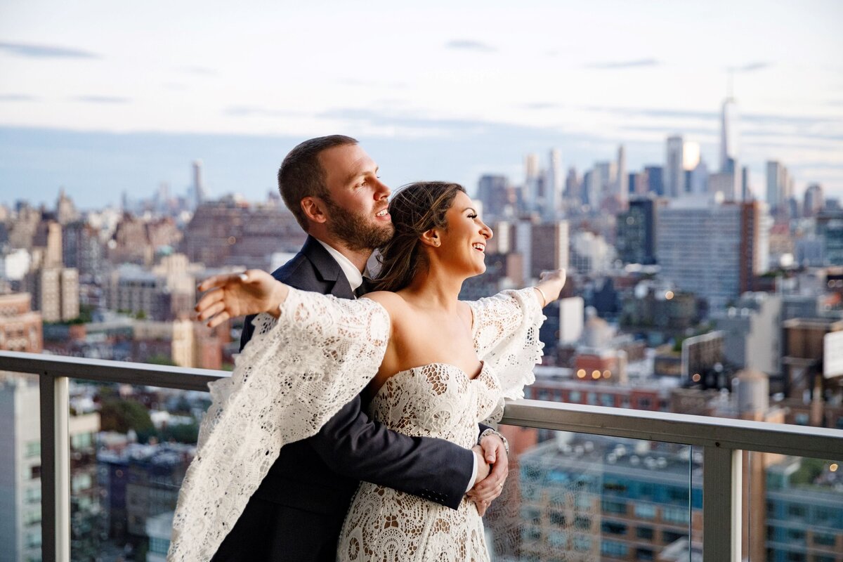 emma-cleary-new-york-nyc-wedding-photographer-videographer-venue-glasshouse-chelsea-1