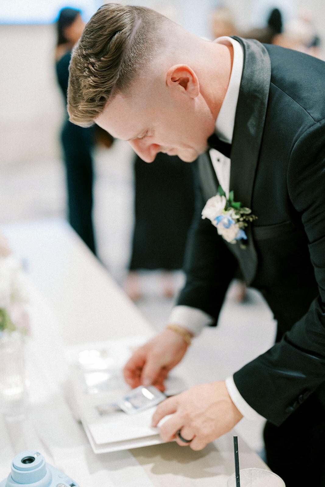 W9-Wedding-Photos-The-Pearle-Burlington-Lake-Ontario-Stephen-and-Oksana-2024-09-29-2500px-1196