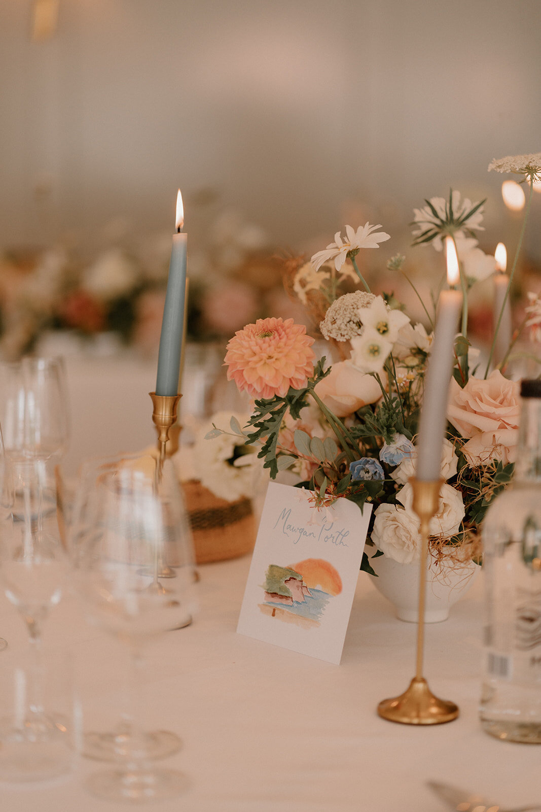 THE TOASTS_LL301216