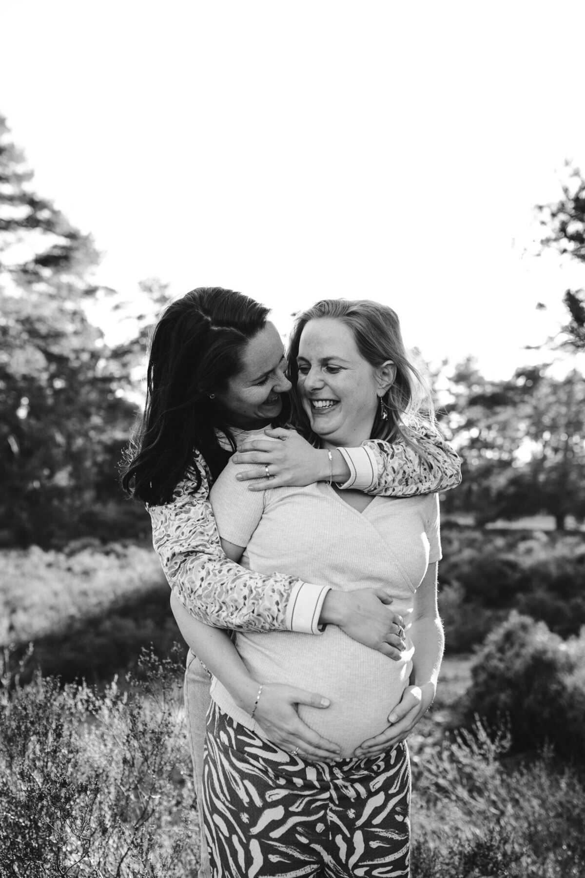 WEB - Merel en Iris Zwangerschapsshoot Soesterduinen | Samantha Bosdijk Photography-44