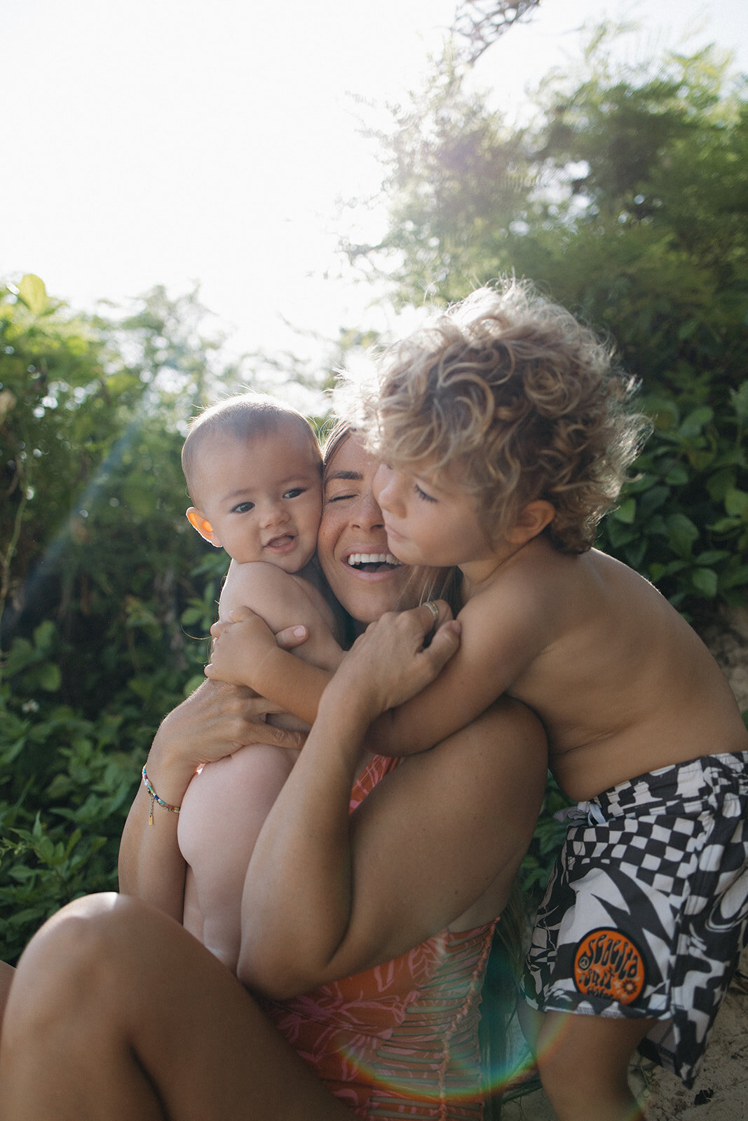 OahuBeachMotherhoodPhotos-53