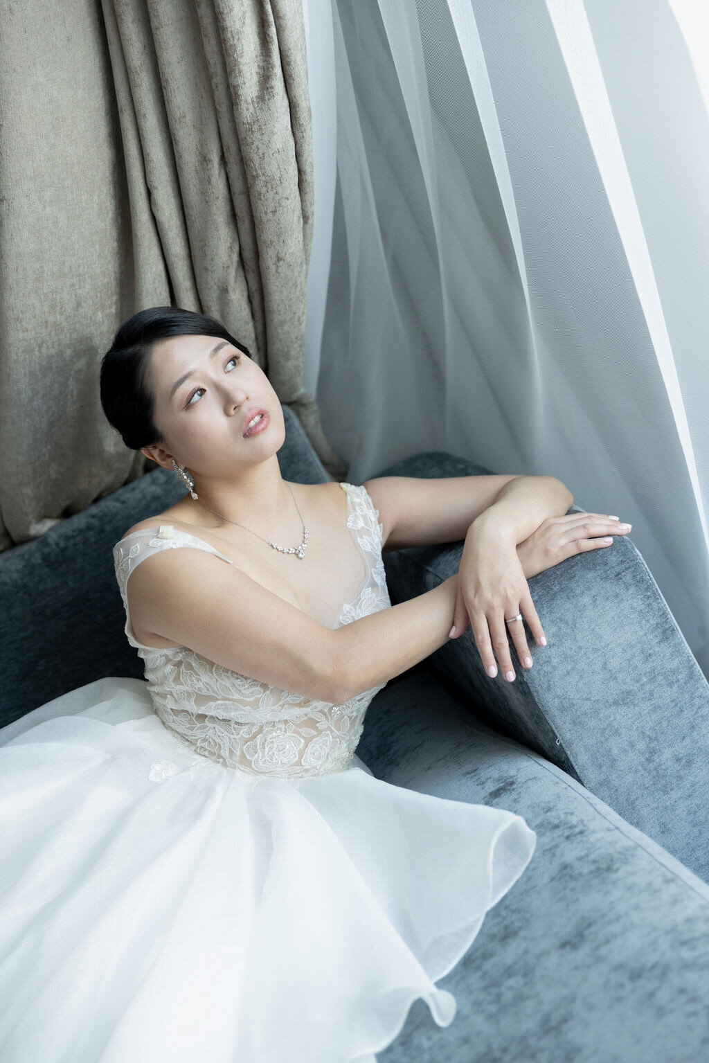 Honeyrose Hotel Montreal Wedding | montreal editorial wedding photographer | luxury moment photography-9674
