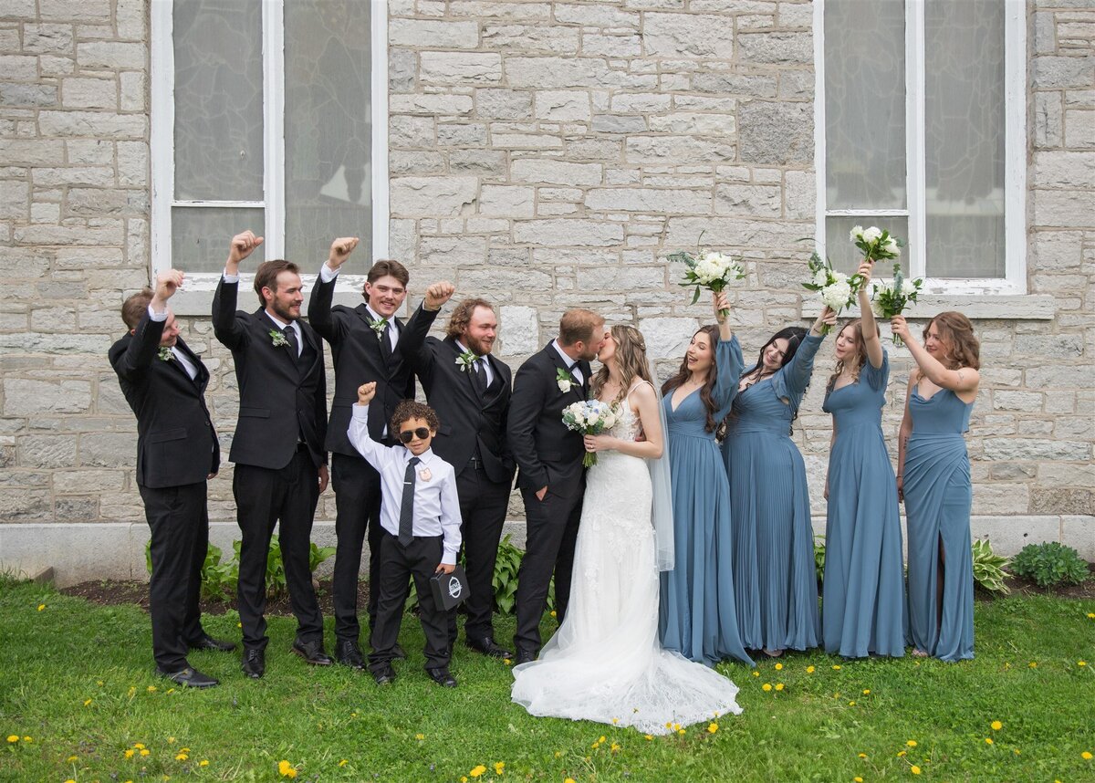 MNP_Mr_Mrs_Harvey_Family_Bridal-party-13