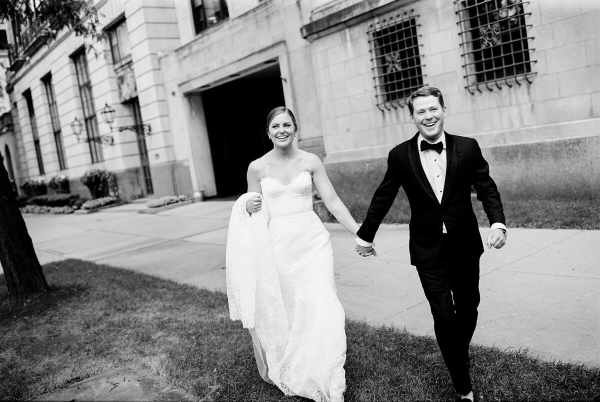 st-james-chapel-wedding-chicago-25