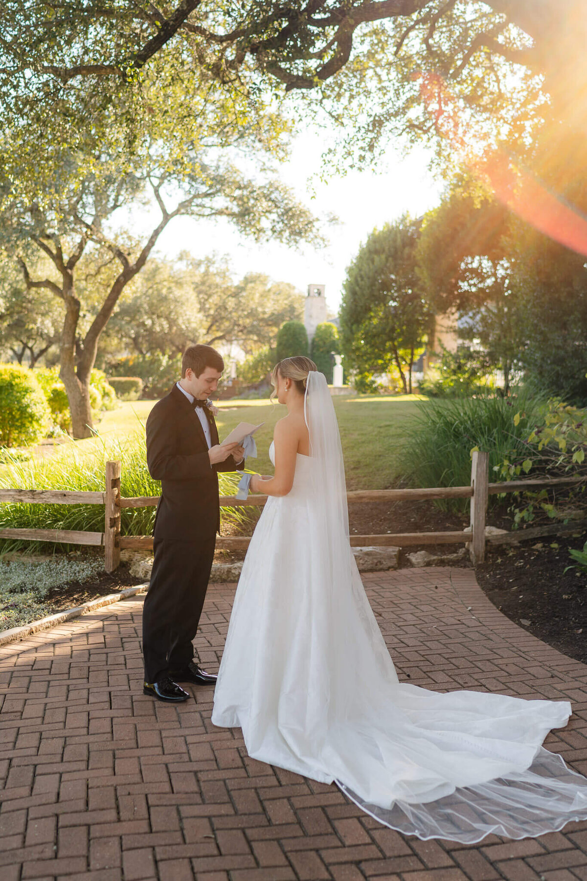 Documentary-Wedding-Photographer-044