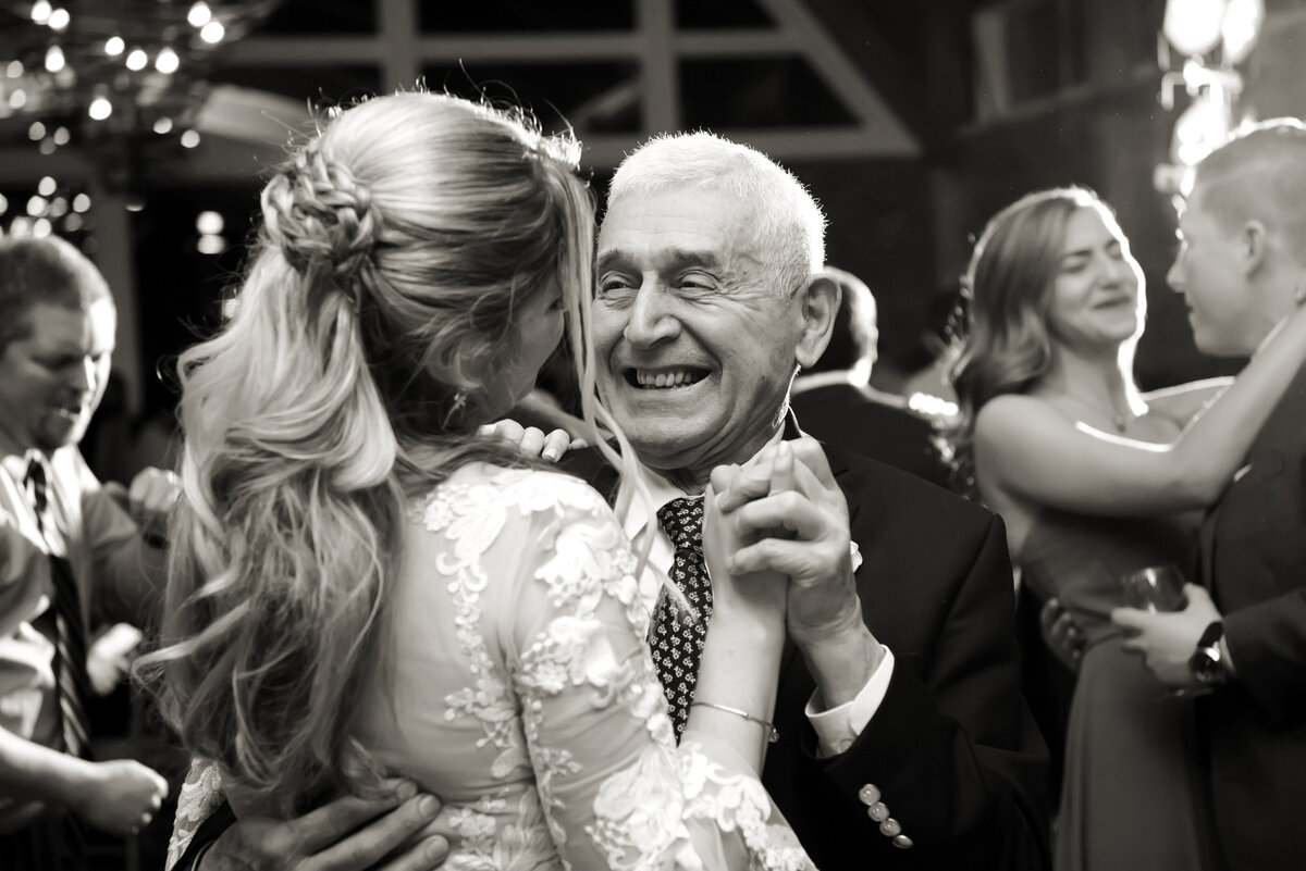 035-stone_house_wedding_01