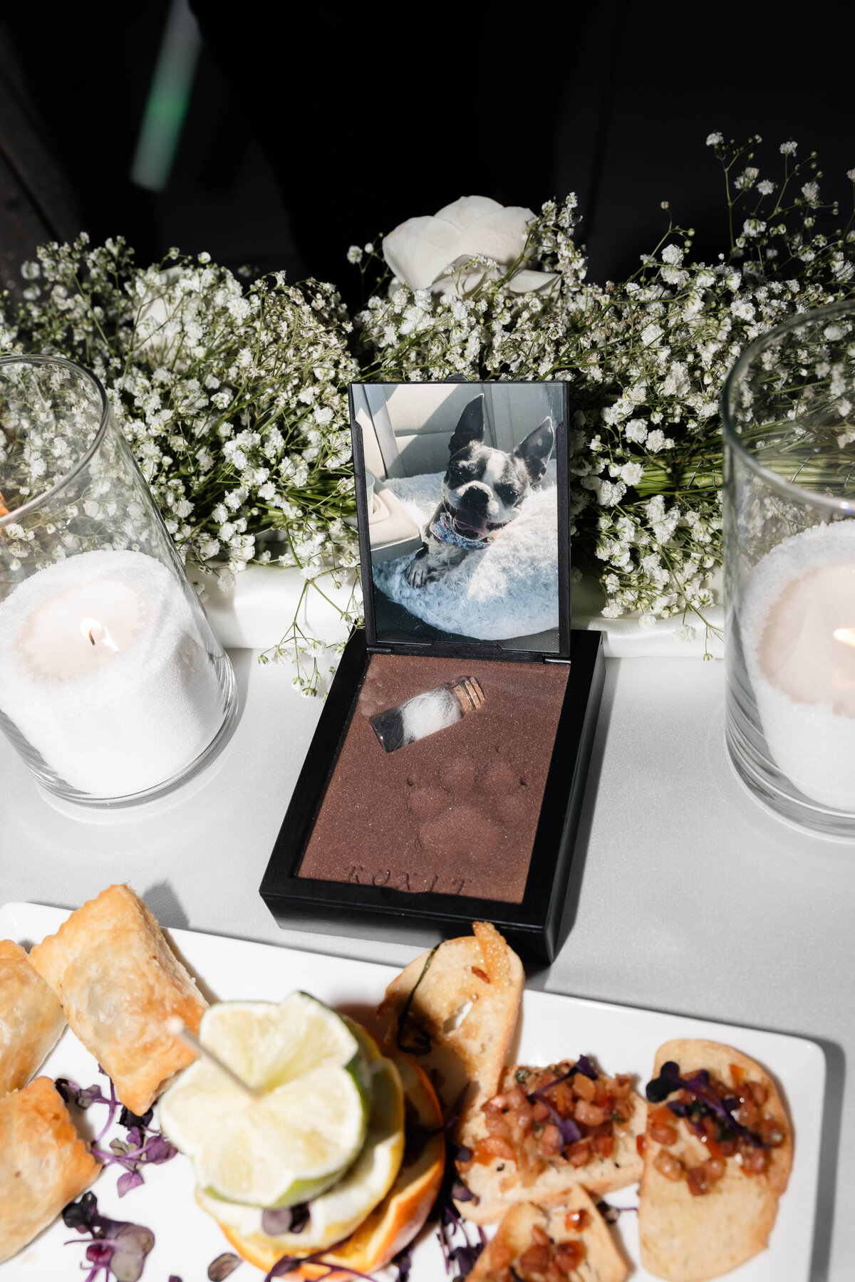 145_riskyexposure_marley-simon_las-vegas-elopement-photography