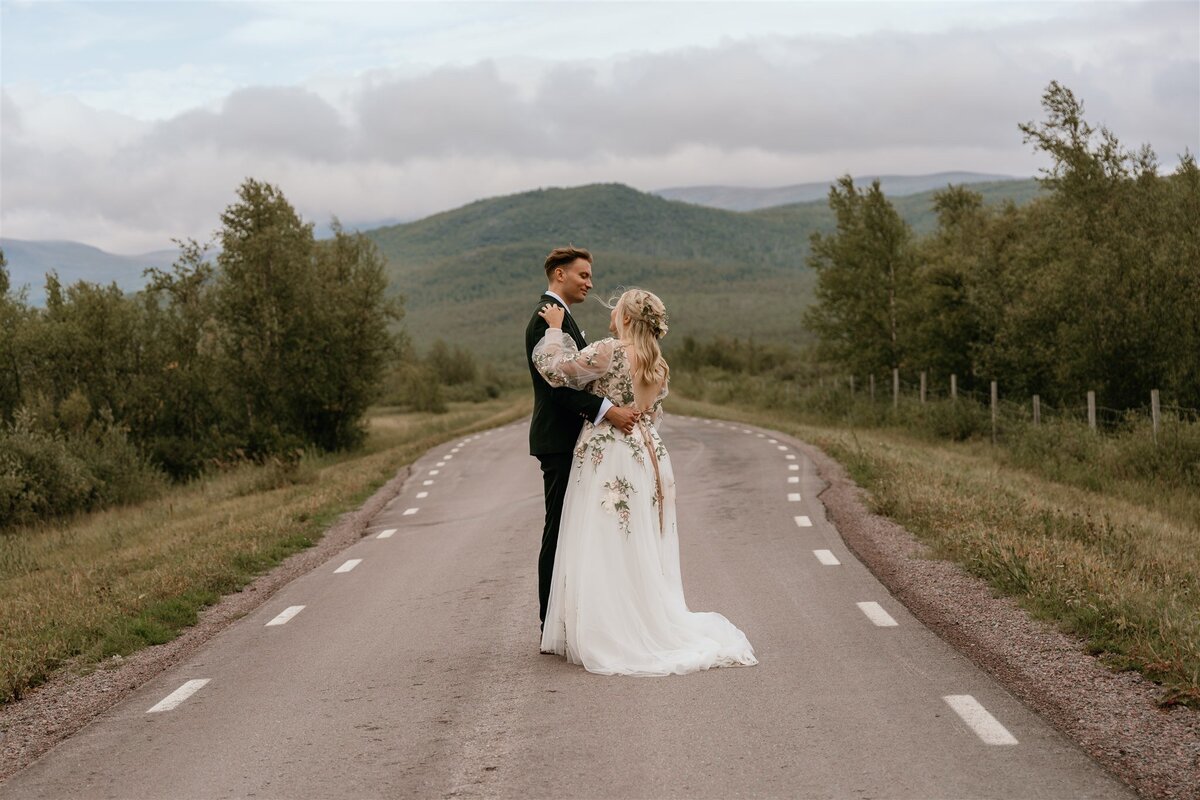 Fotografieravhanna_weddingphotographer-Pää&Brendan-Nikkaloukta-Porträtt145