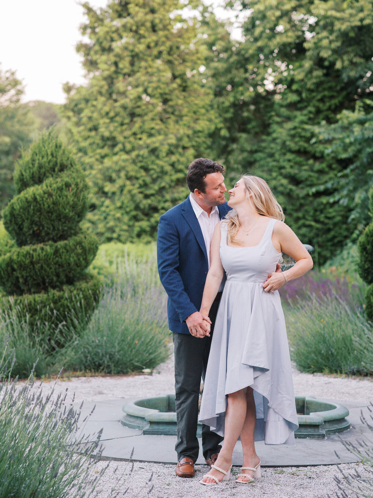 053124_Lauren-and-Shane-Schenley-Park-Engagement-annetroxelpittsburghweddingphotography-2646