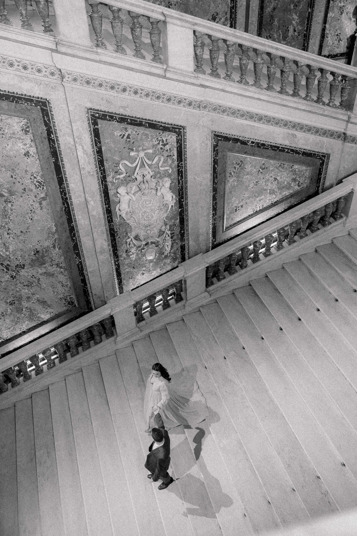 Engagement in Fine Art Museum in Vienna