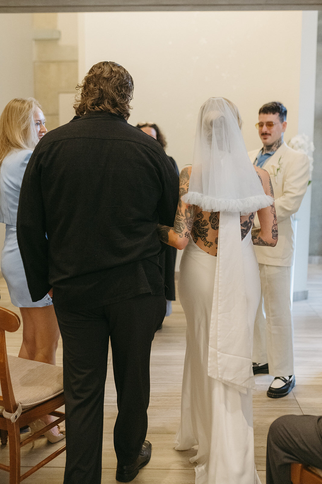 toronto-city-elopement-city-hall-edgy-nontradional-thedrake-rainy-day-cool-alternative-014