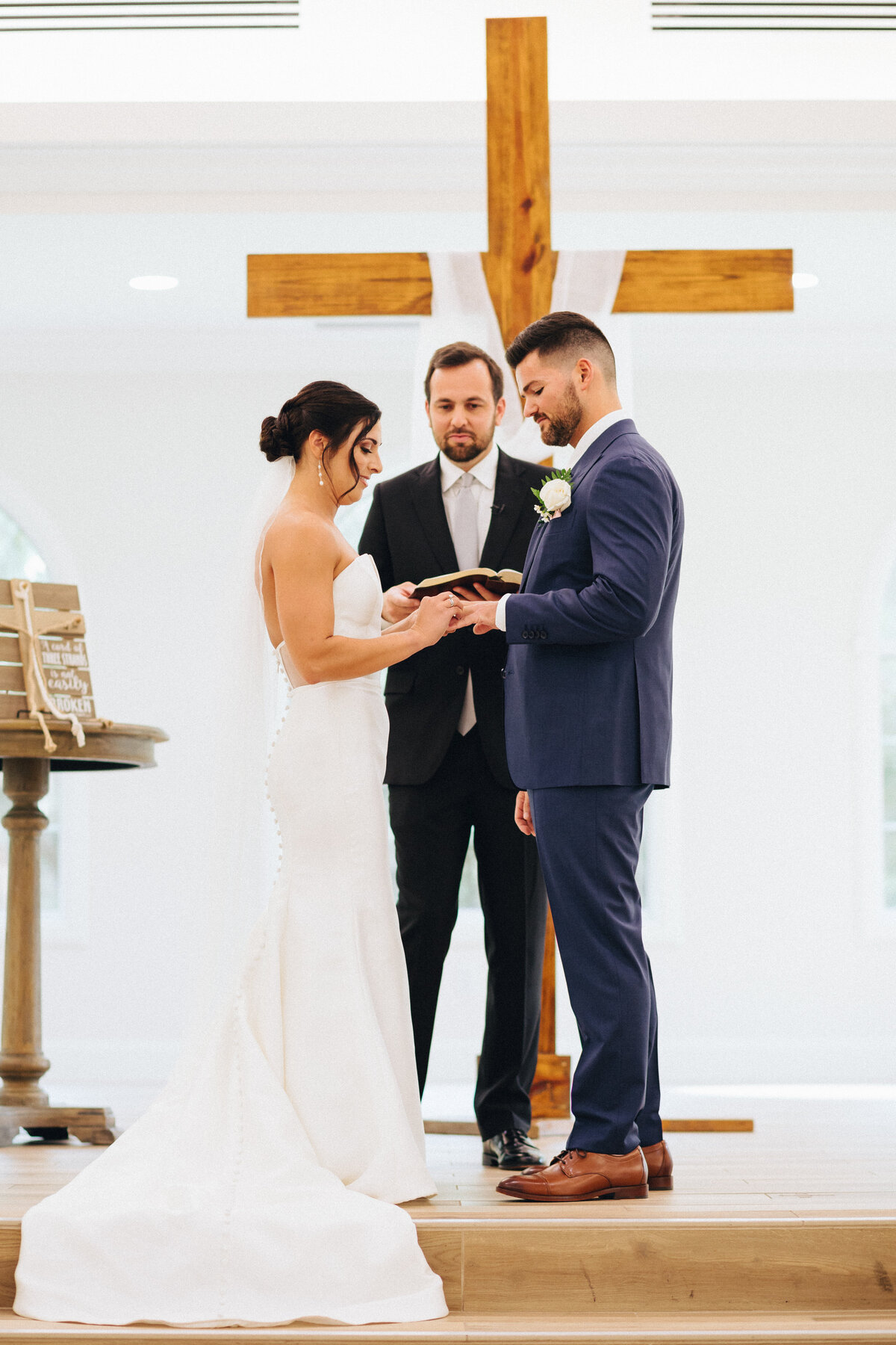miranda-rose-photo-harborside-chapel-elope-tampa-chantilly-chic-4