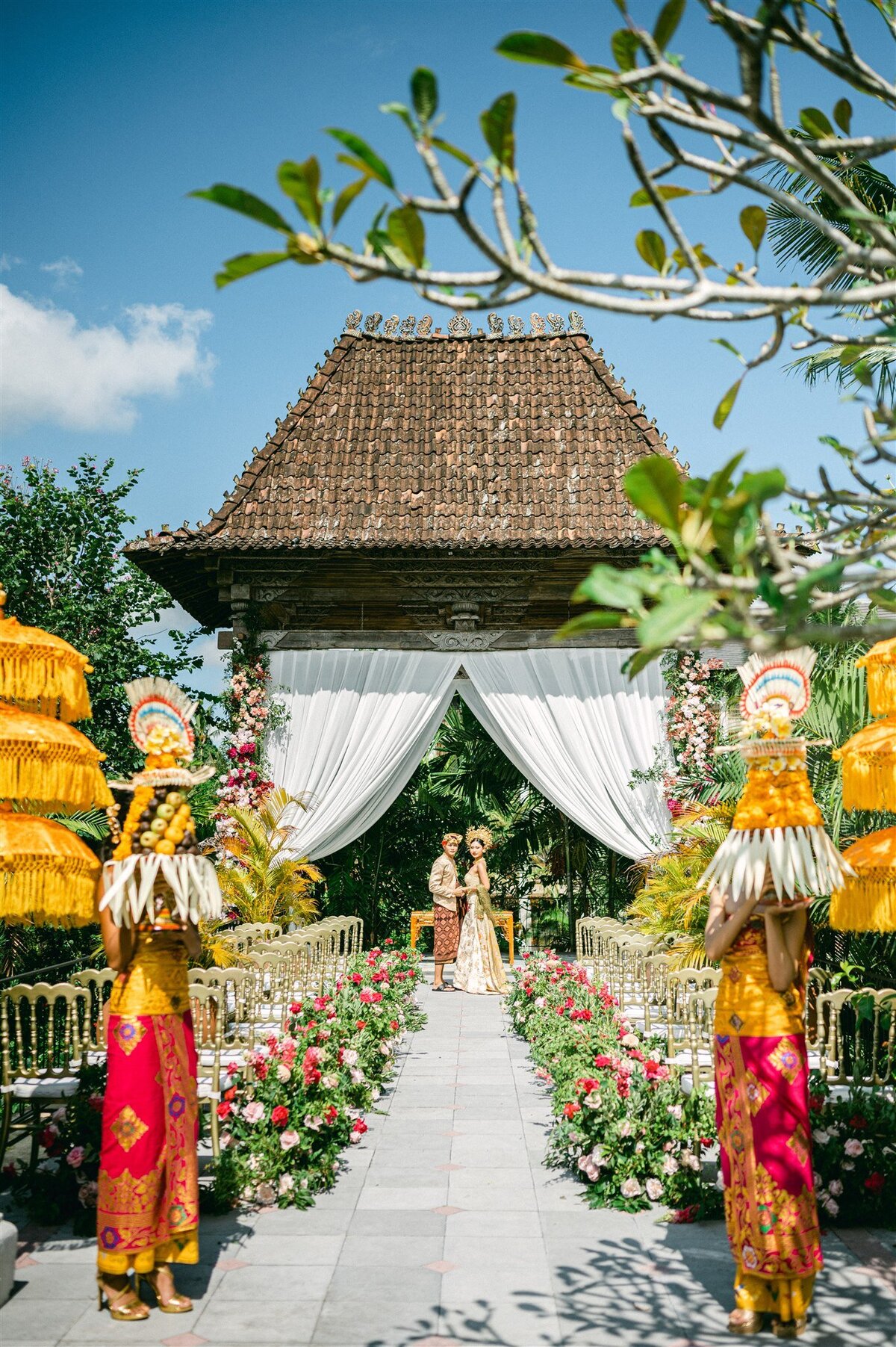 studio-dukesa-amy-huang-fine-art-destination-wedding-film-photography-showit-design-partner-33