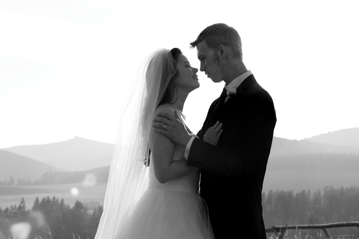 Colorado-Elopement-Photographer-Denver-Wildflower-Weddings