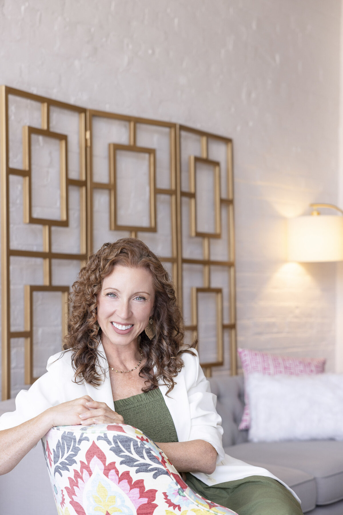 Aviatra-cincinnati-personal-brand-photos-Jennifer Blackburn-your-brand-compass-1747