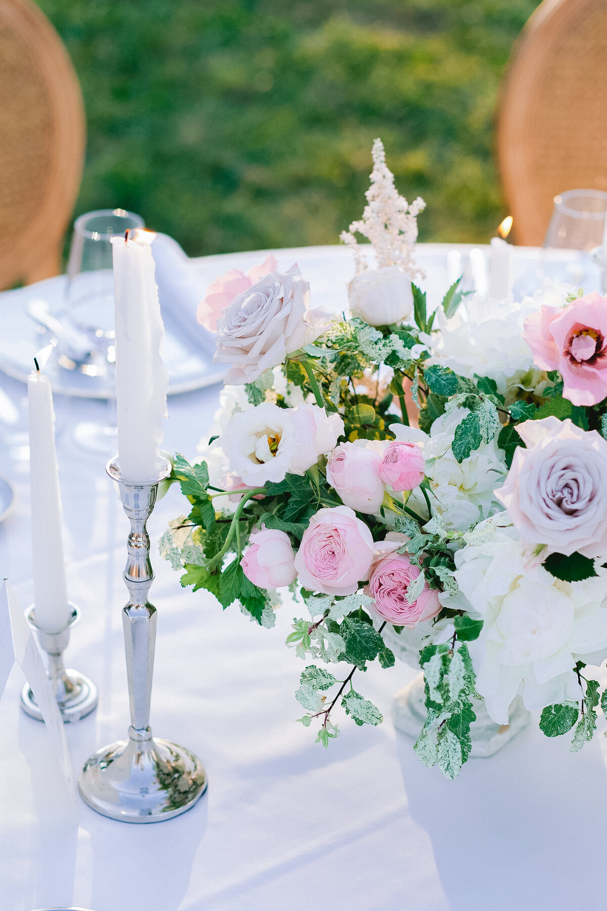Details on a white table