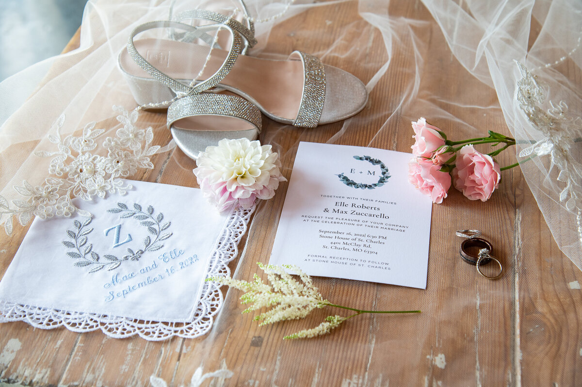 sarah-oberheim-photography-best-st-charles-missour-wedding-photographer-near-me-stone-house-of-saint-charles-wedding-photographer33