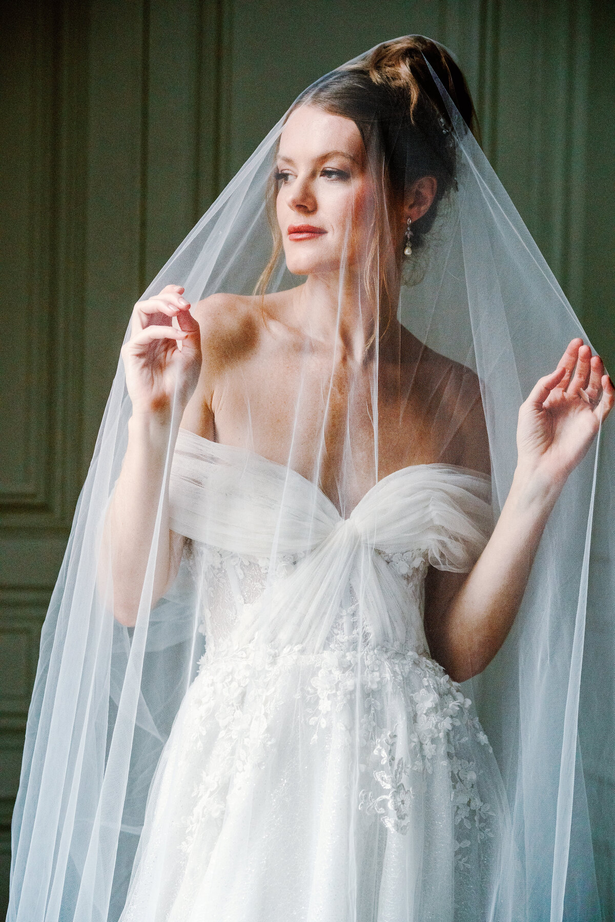 Bridal session at Château Bouffémont photographed by Lake Como Wedding photographer