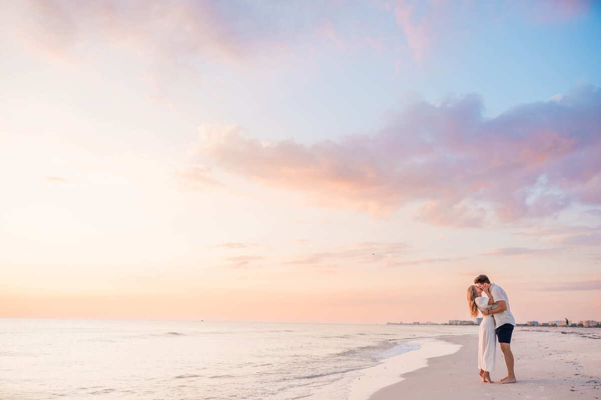 engagement shoot on Pass-a-grille beach
