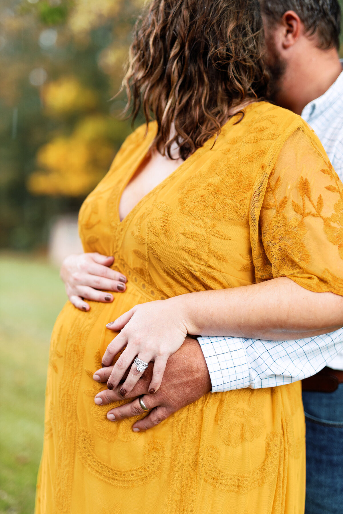 Sarah Limbert Photography Powder Springs, Georgia rainy maternity motherhood session