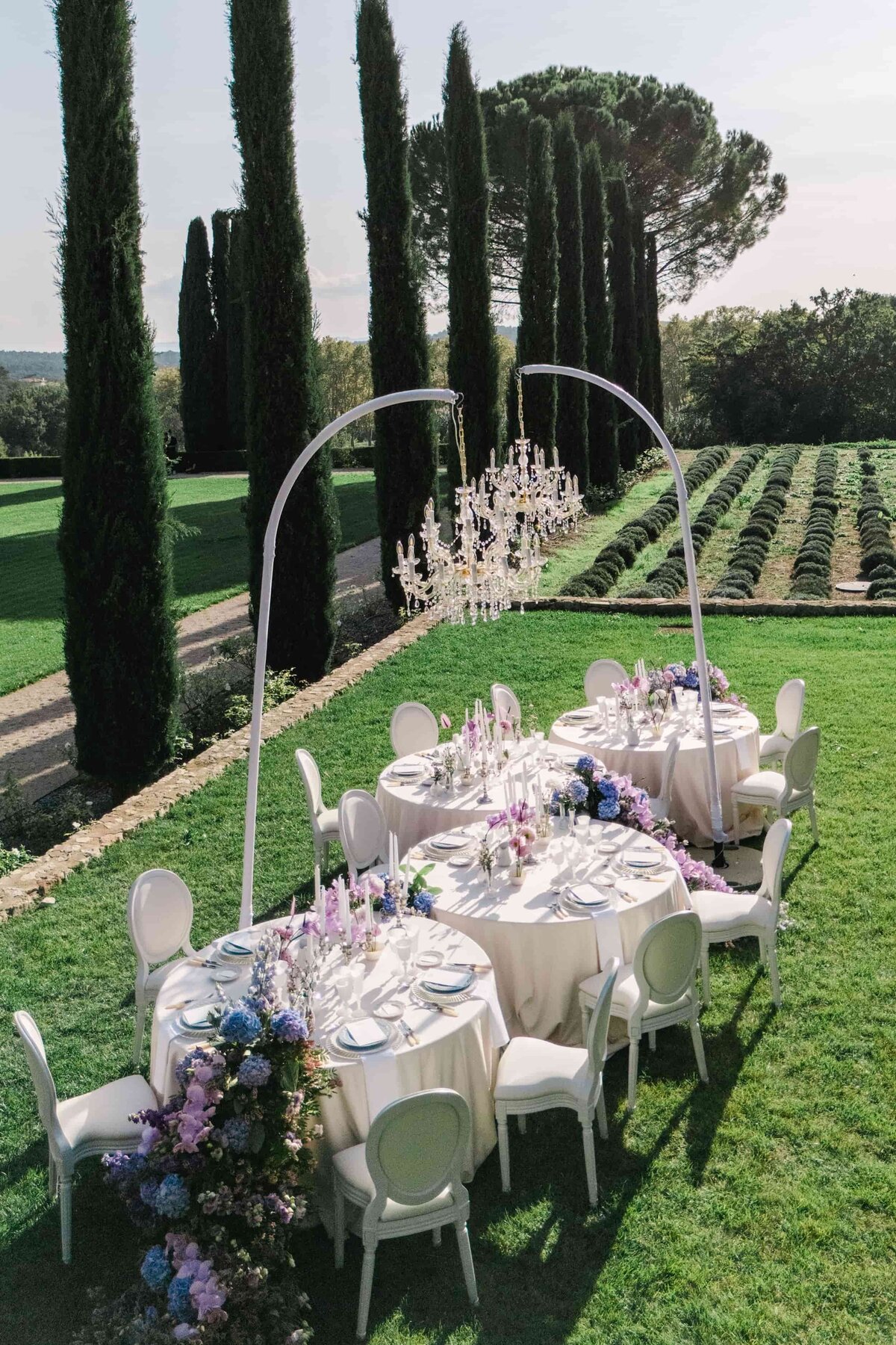 Amel-Montel-Provence-wedding-designer-Chateau-de-la-Gaude-31
