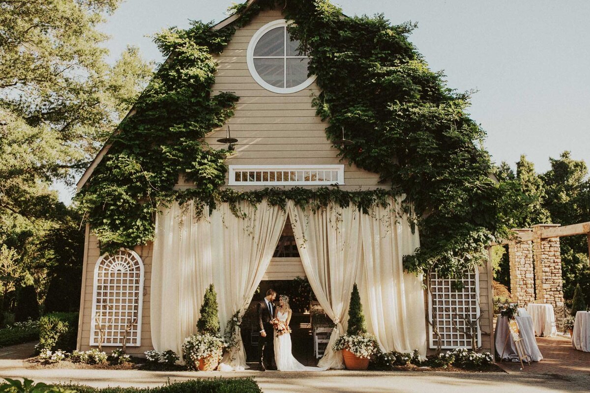 jaclyn-fisher-events-planning-neutral-boho-estate-wedding-in-new-jersey-94