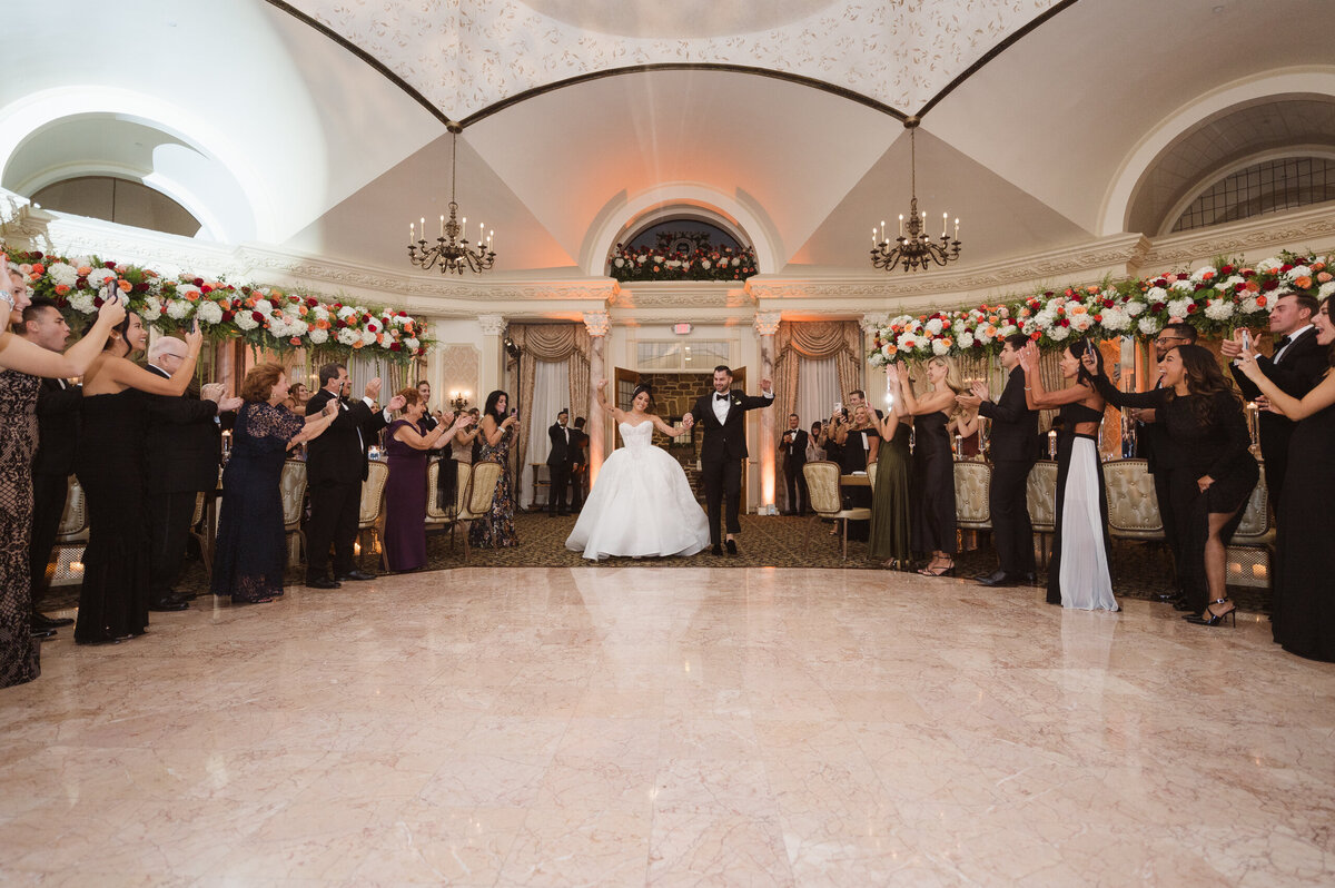 wedding reception at the pleasantdale chateau in north jersey photos by the best photographer suess moments