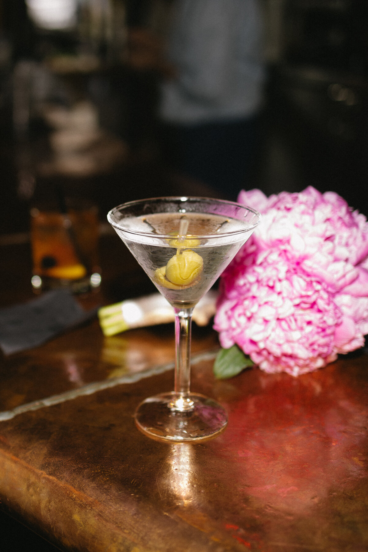 bride-and-groom-toasting-drinks-streetside-seafood-2