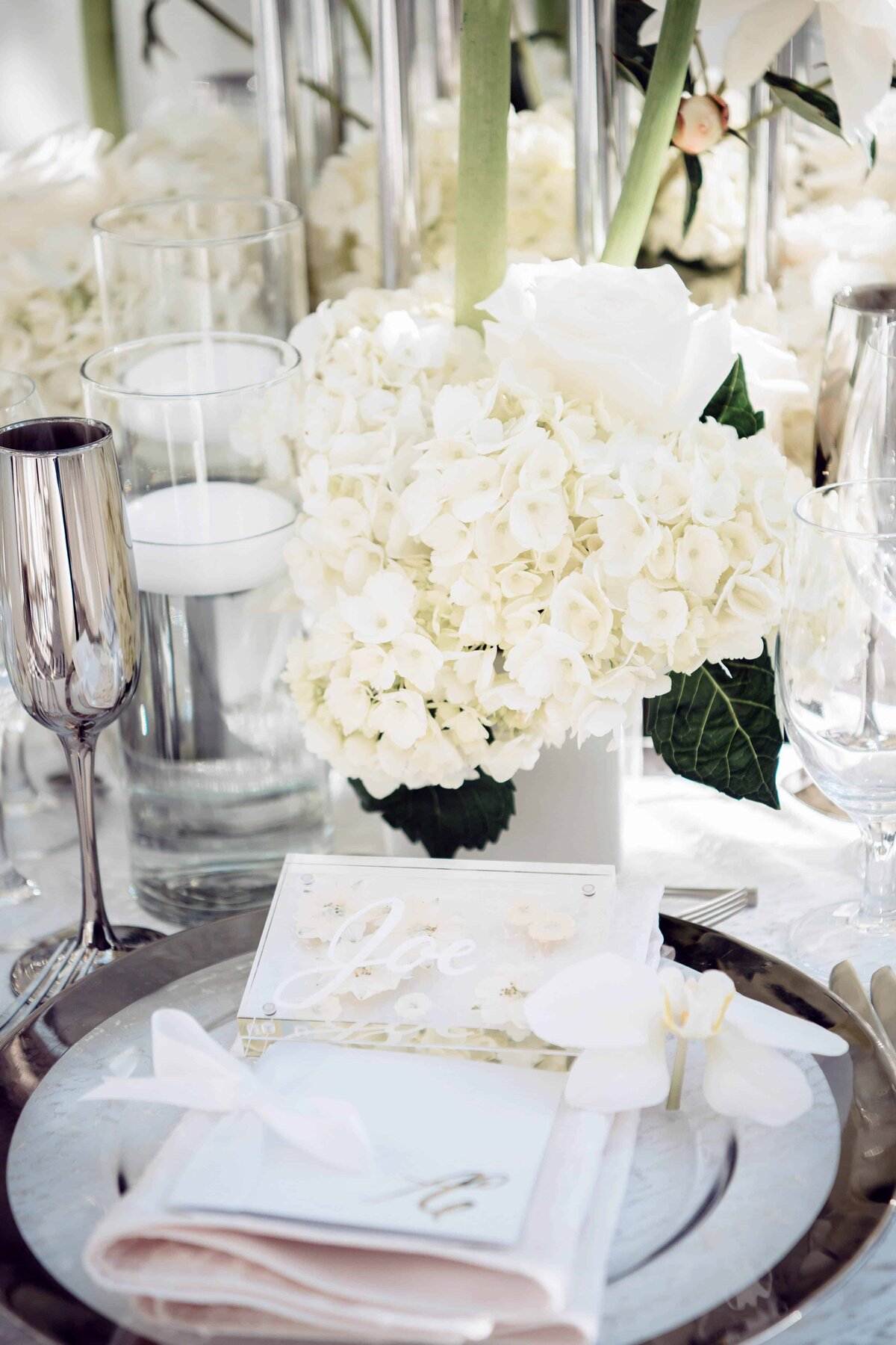 custom-place-card-luxury-intimate-wedding-table-design
