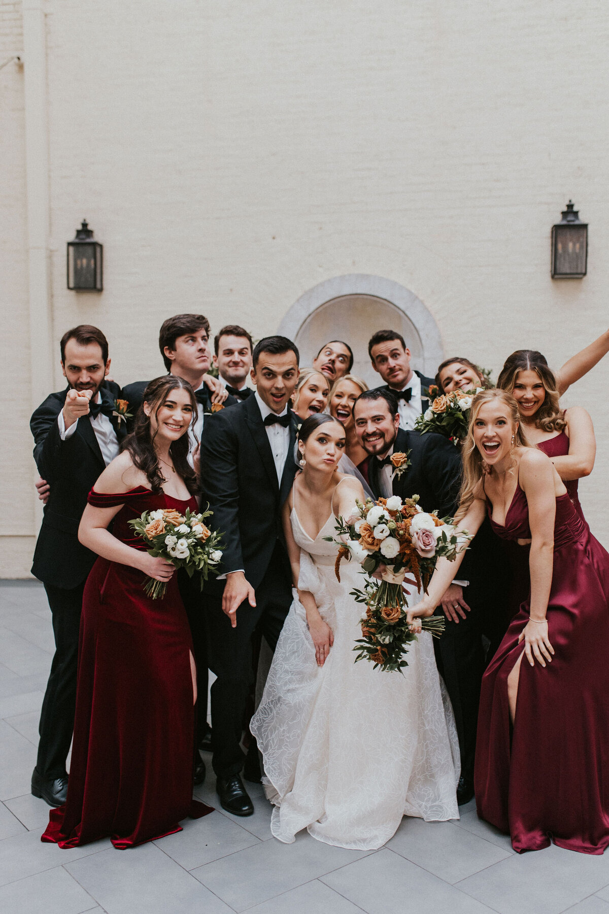 WELLING-FLORES.Wedding.EngineersClub-brdlprty-40