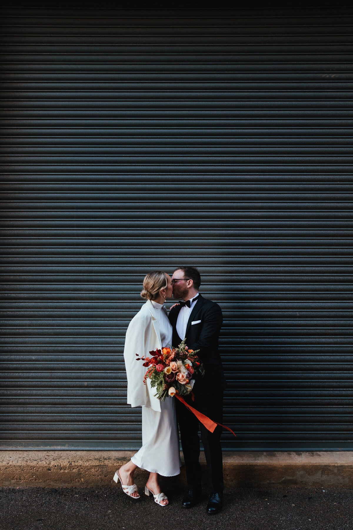 Chic city wedding Leeds Civic Hall