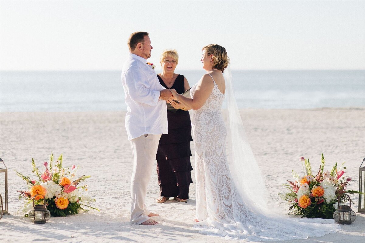 miranda-rose-photo-pass-a-grille-florida-elopement-chantilly-chic-celebrations-3
