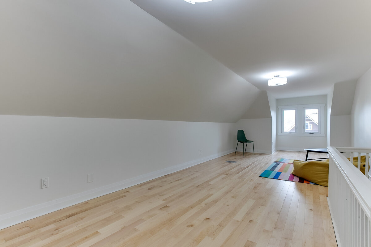 039_Loft