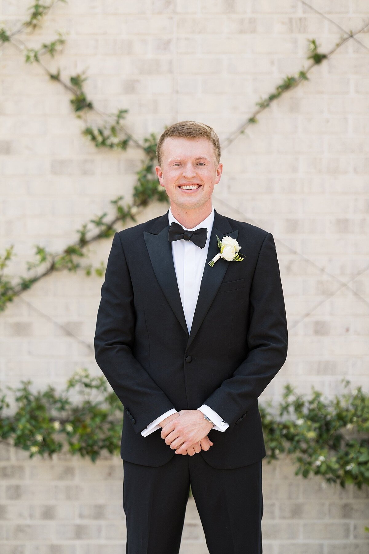 Raleigh-NC-Wedding-Photographer-The-Maxwell-Sarah-Hinckley-Photography-Timeless-Wedding-Photographer-_0011