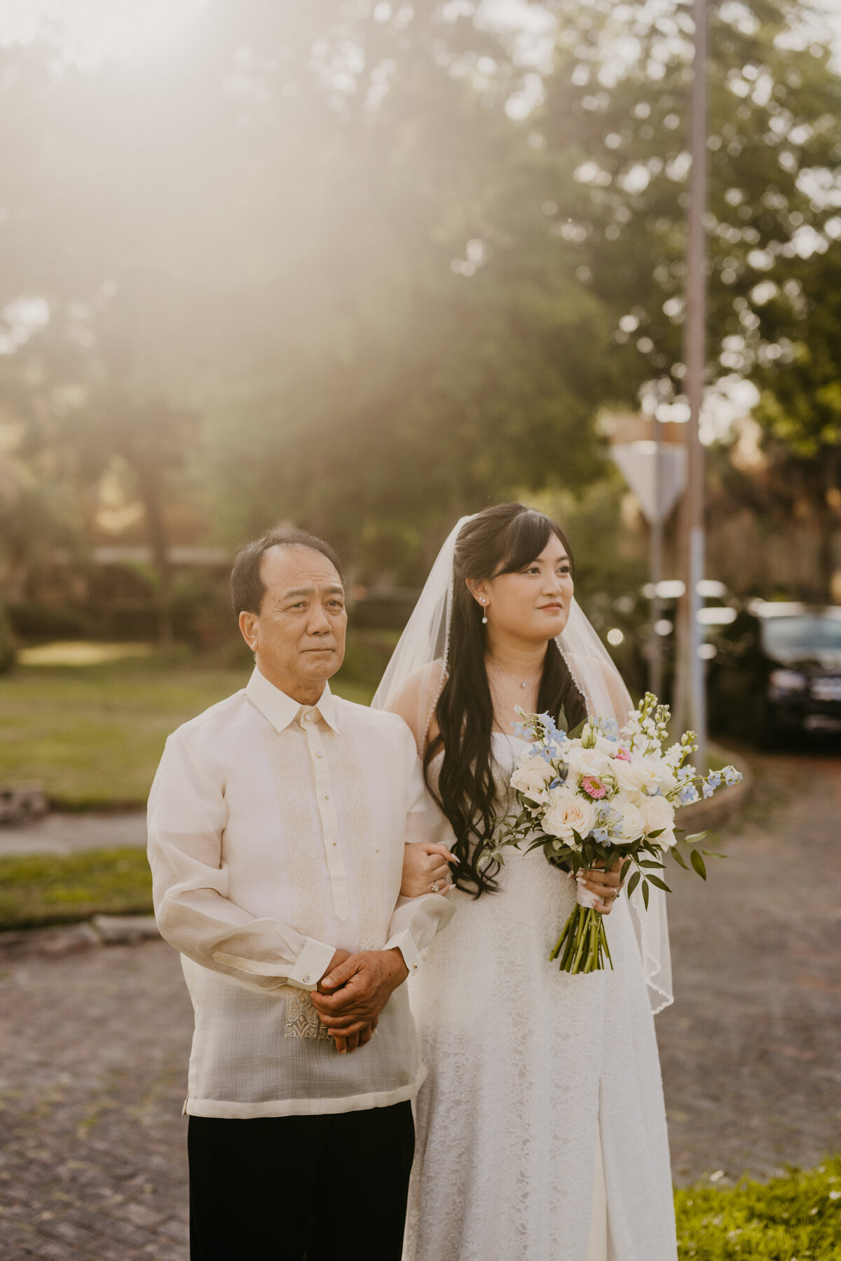 mariah-lacy-photo-granada-terrace-park-elope-chantilly-chic-celebrations-31