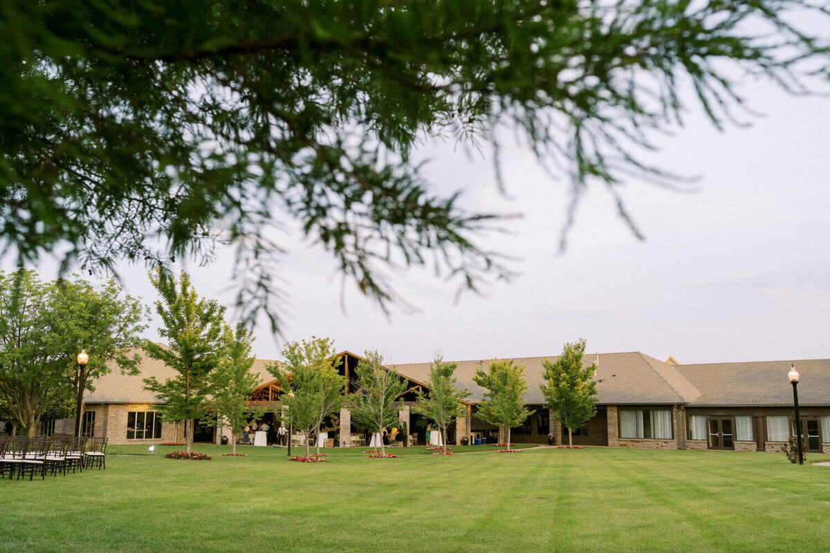 coles-garden-reception-venue-at-sunset