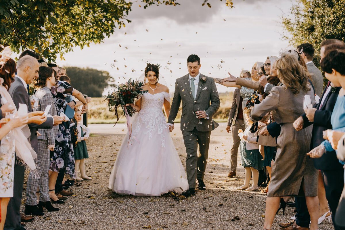 Compasses at Pattiswick Caley Photography Essex Wedding Photography -07