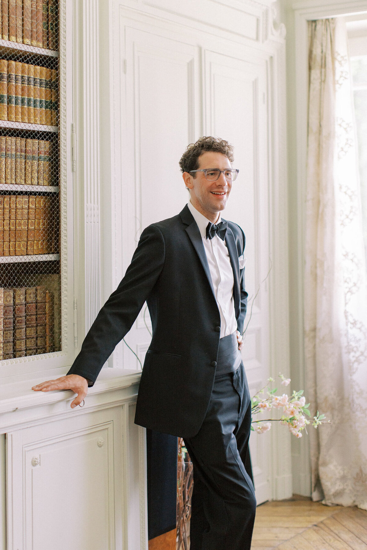 Maïlys Fortune Photography Husband Wife Wedding Weddings Photography France Switzerland Italy Timeless Dreamy Imagery Bilingual French English Destination Weddings Destination Wedding Provence French Riviera Paris Lake Como Tuscany40
