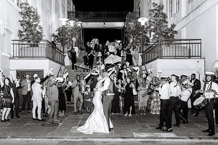 the-riverview-room-new-orleans-destination-wedding-photographer_0033