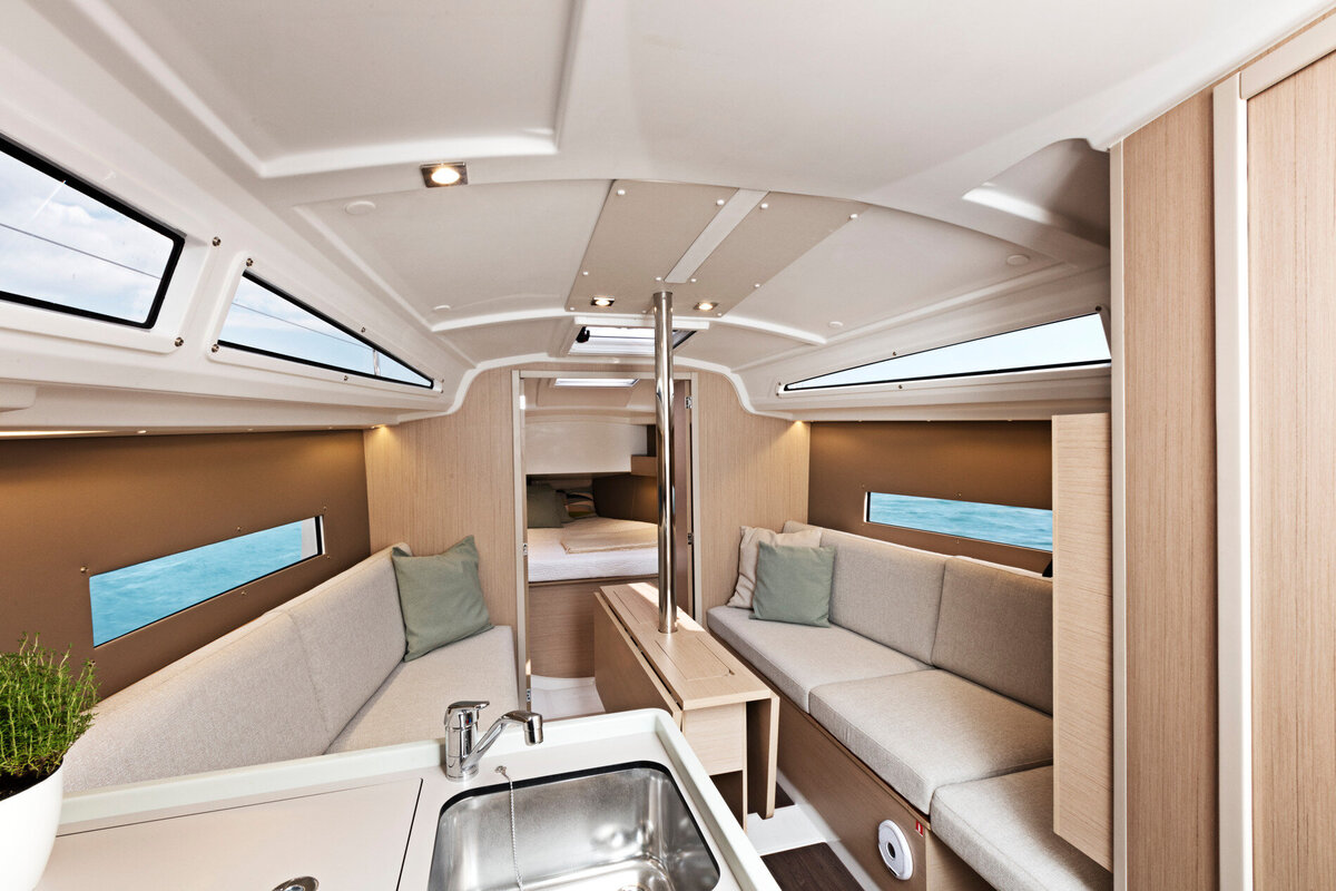 Beneteau-oceanis-30.1-1