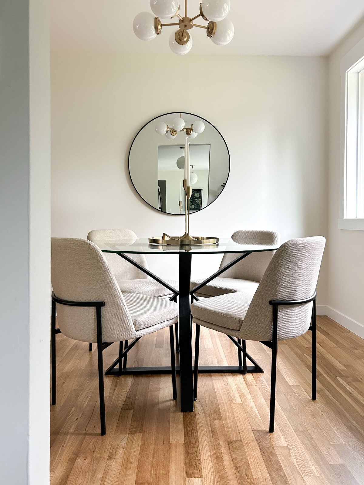 vacant-staging-shoreline-remodel-dining-room-modernmollusk-1