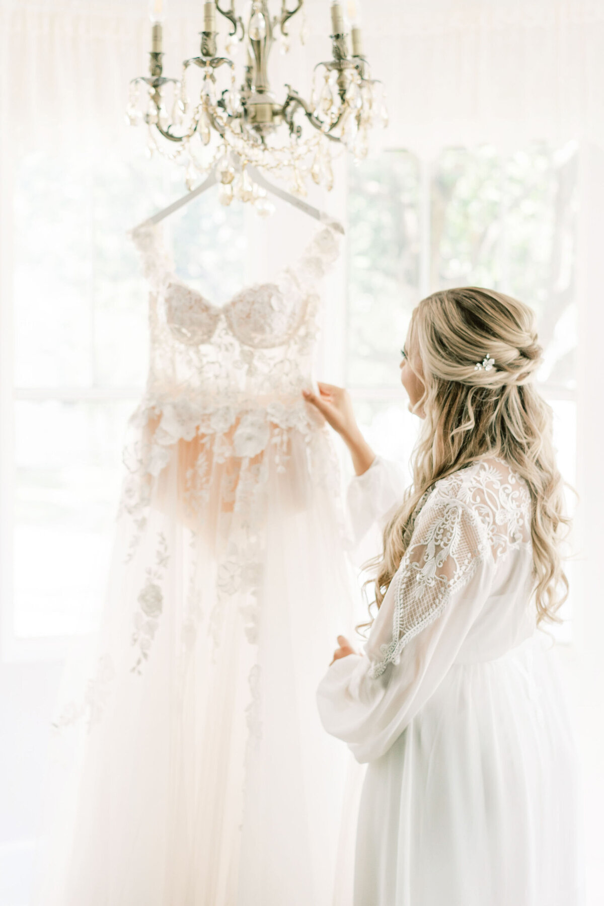 bride-gown-detail-portrait-yyc-wedding-planner