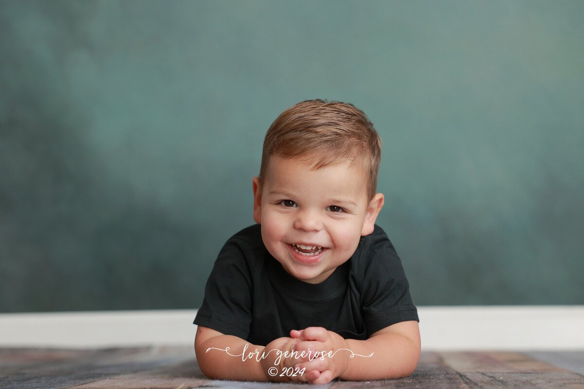 lehigh-valley-photographer-lori-generose-lg-photography-second-birthday-milestone-boy-nazareth-pa