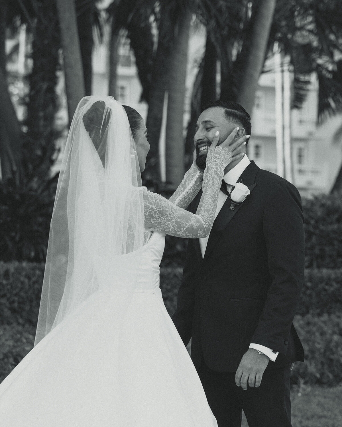 Wedding Bride & Groom First Look JW Marriot Turnberry Miami Wedding Aileen Ayala Photography8258-3