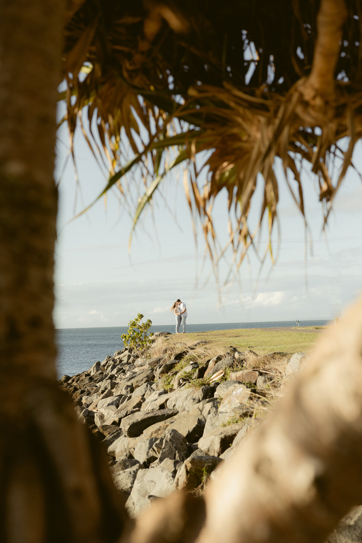 BRISBANE ENGAGEMENT PHOTOGRAPHER_ONE AVENUE PHOTOGRAPHY_LAURA AND KADEN_COASTAL PHOTOSHOOT_-102