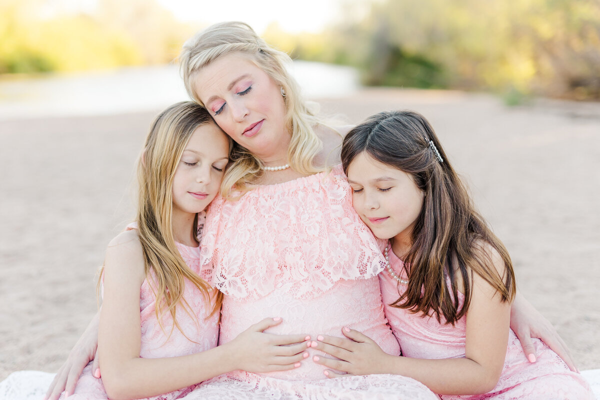 MATERNITY031222-110