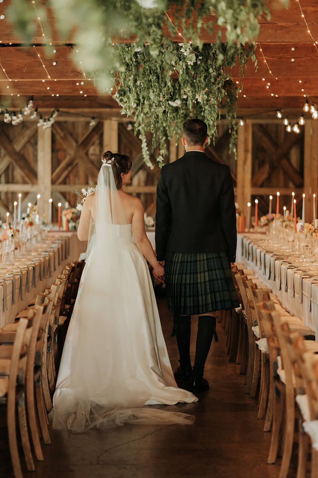 Issy-and-Bella-Floral-Design-Wedding-Florist-Herefordshire-Dewsall-Court-S-J40
