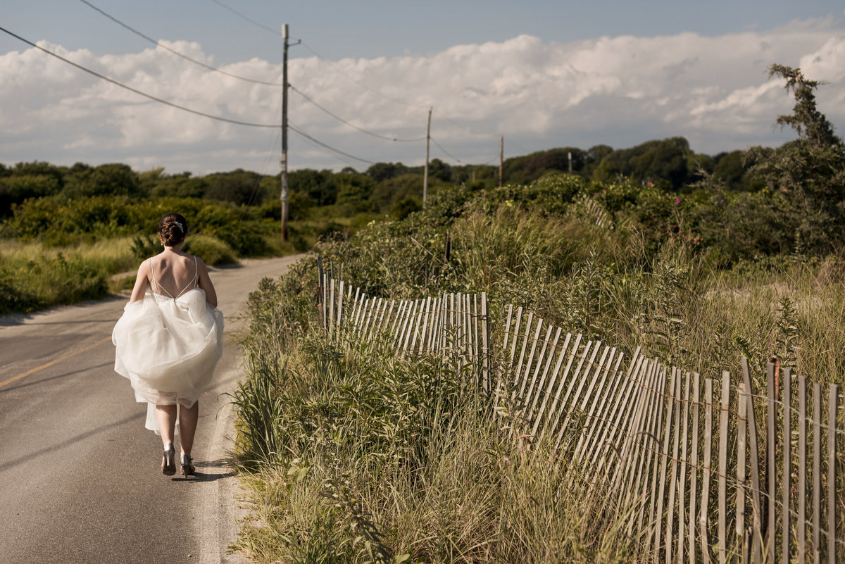 Beach Bride Wedding Photos_ Snap Weddings0001