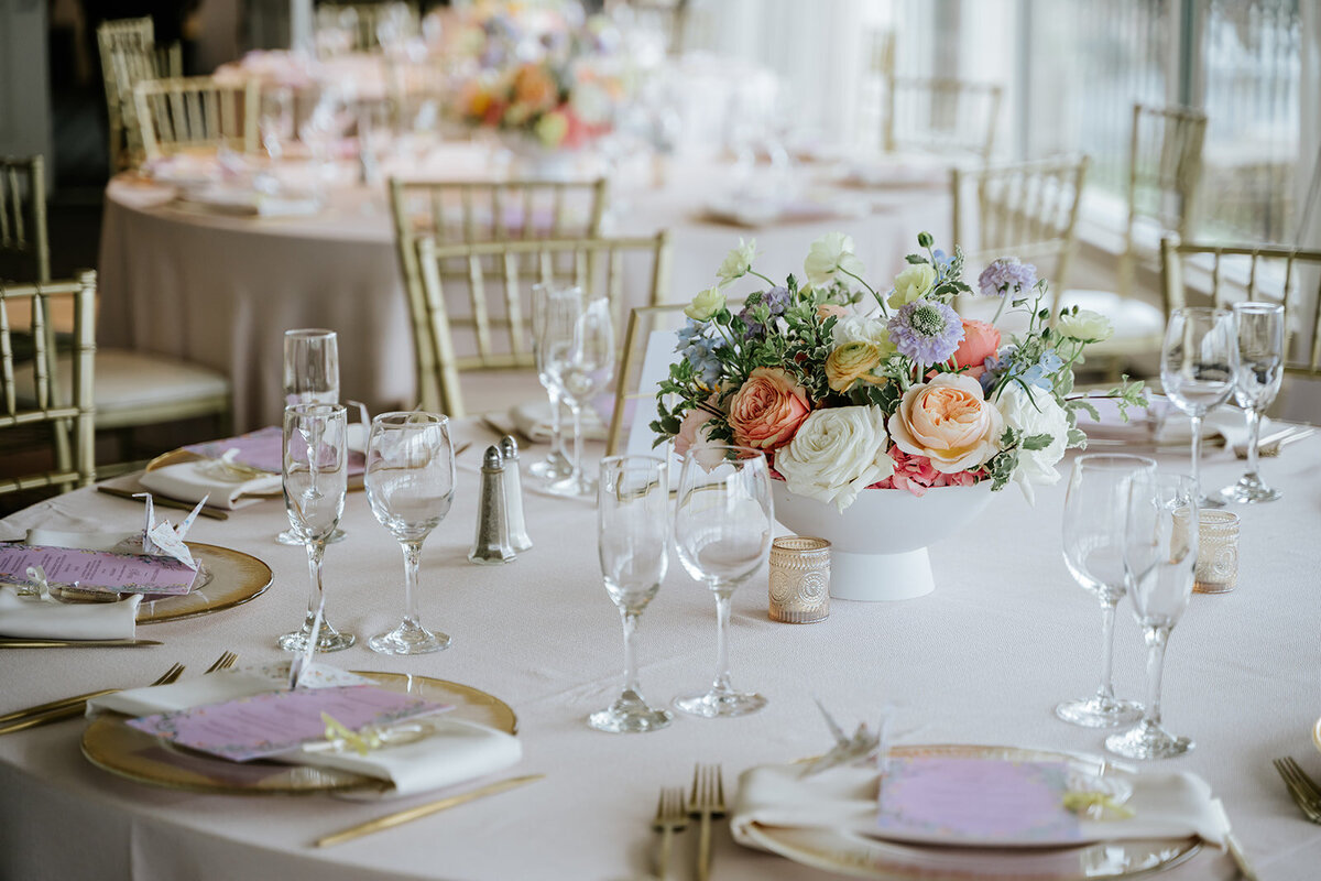 pastel-florals-with-menus